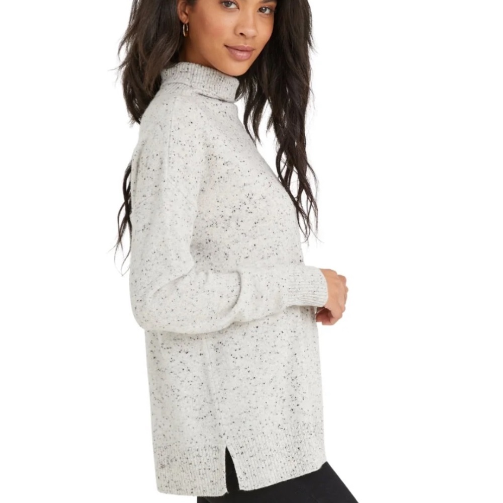 Bella Dahl 100 percent Cashmere speckled turtleneck sweater
